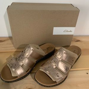NIB CLARKS LEISA SPRING ROSE GOLD SZ 9.5